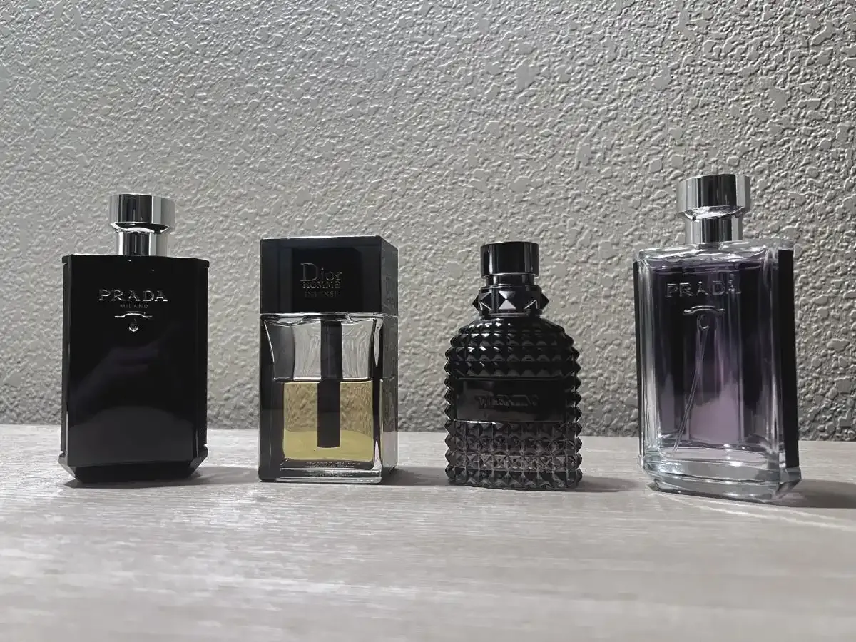 Hương da thuộc, đậu tonka và hoa diên vĩ đặc trưng của Prada Homme Intense